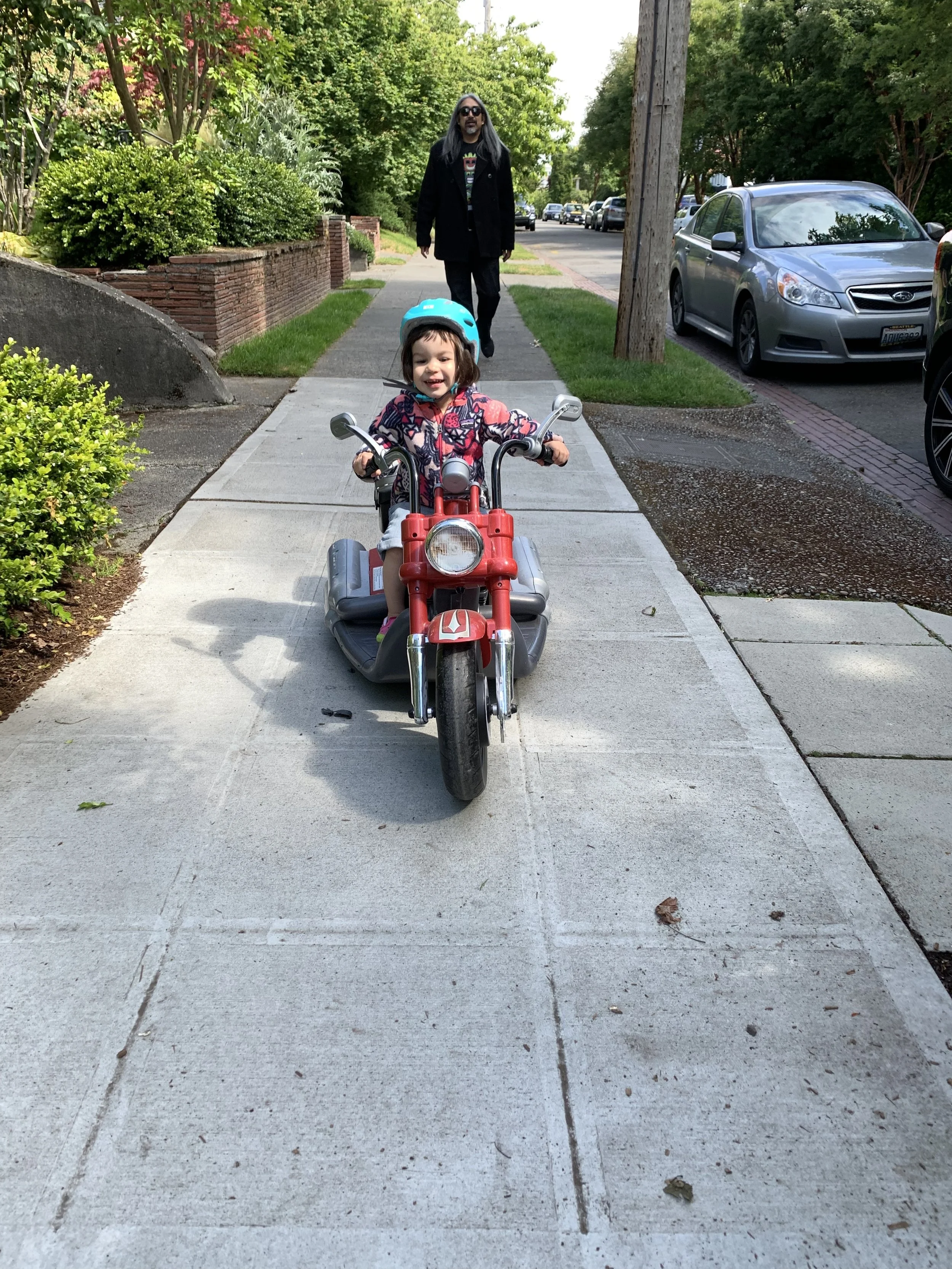 Meryl and her security detail