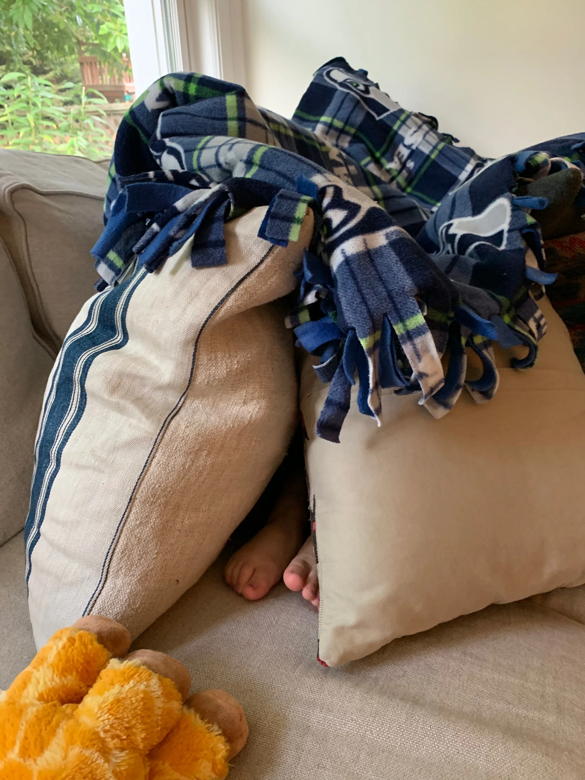 “Can you see my toesies?”