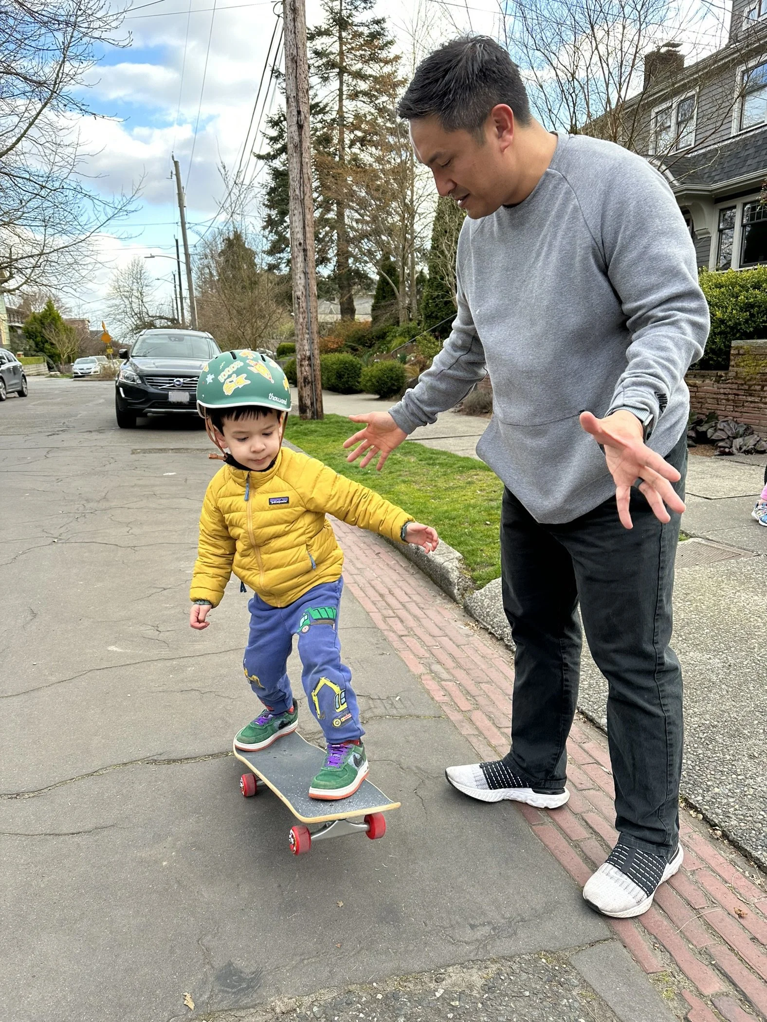 Dad instruction hands