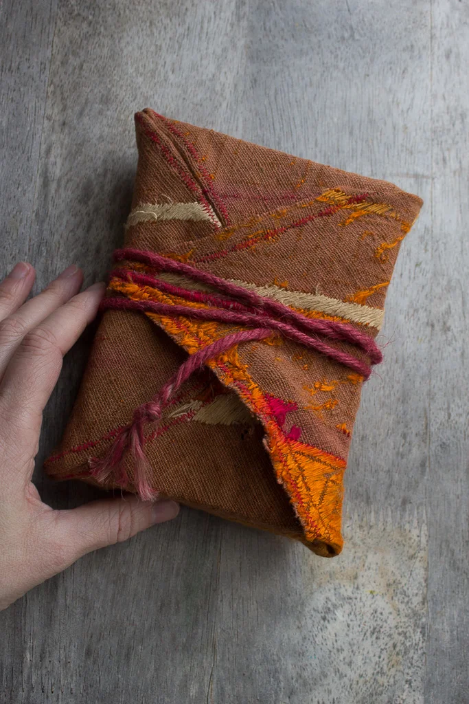 pocket-fabric-art-journal-91.jpg