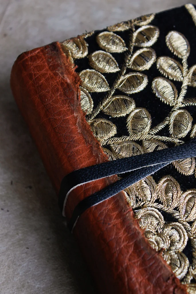 zardozi-handbound-embroidered-writing-journal-34.jpg