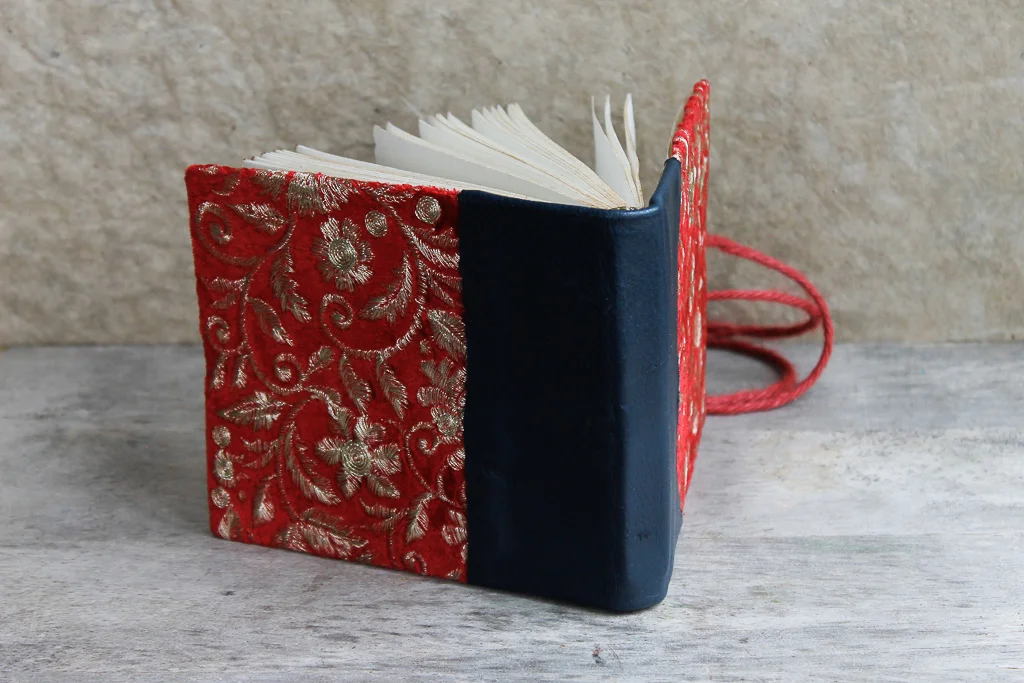 red-velvet-embroidered-watercolour-journal -23.jpg