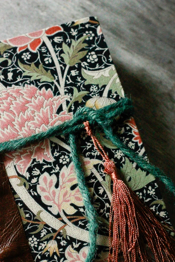 handmade-cotton-rag-watercolour-journals (63 of 82).jpg