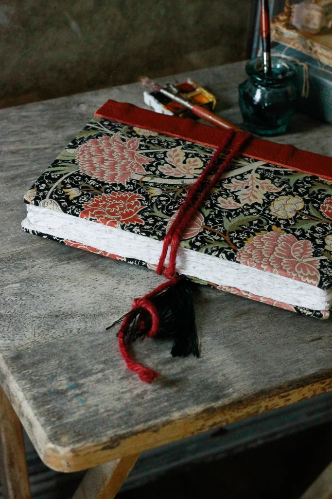 handmade-cotton-rag-watercolour-journals (52 of 82).jpg