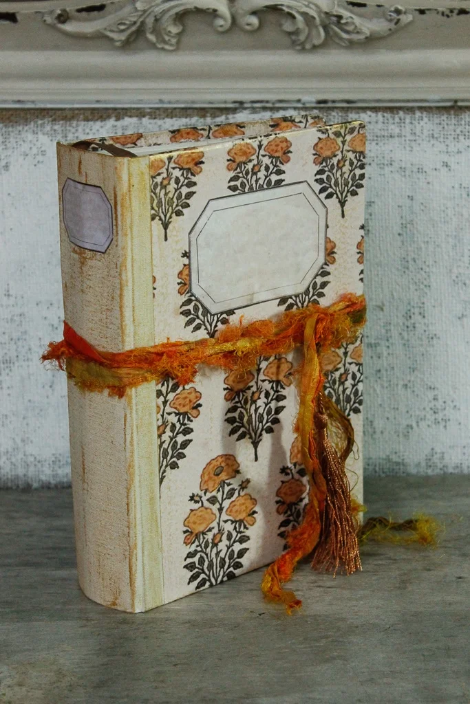 wedding-guestbook-journal-album-lotusblubookart+%2877+of+138%29.jpg