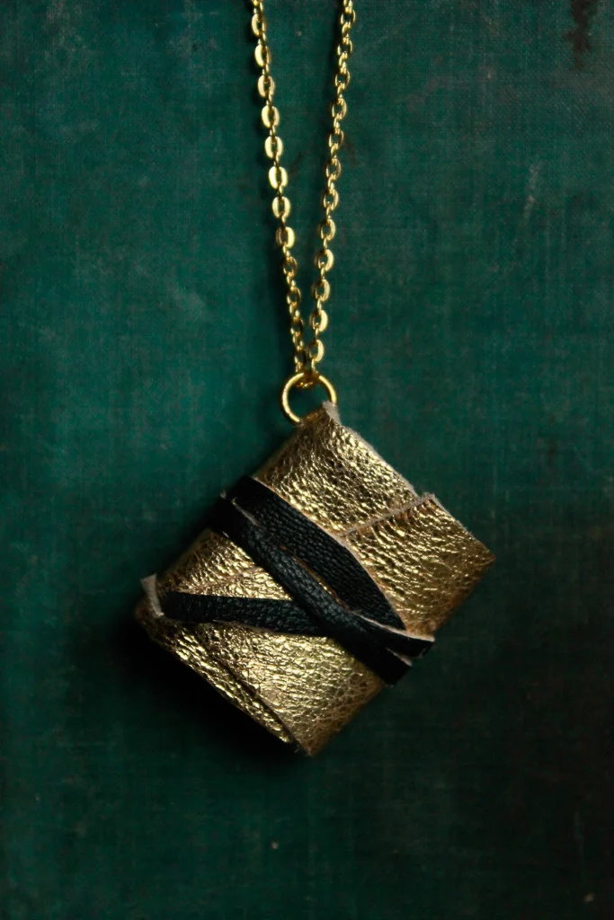 miniature-book-necklace (8 of 46).jpg