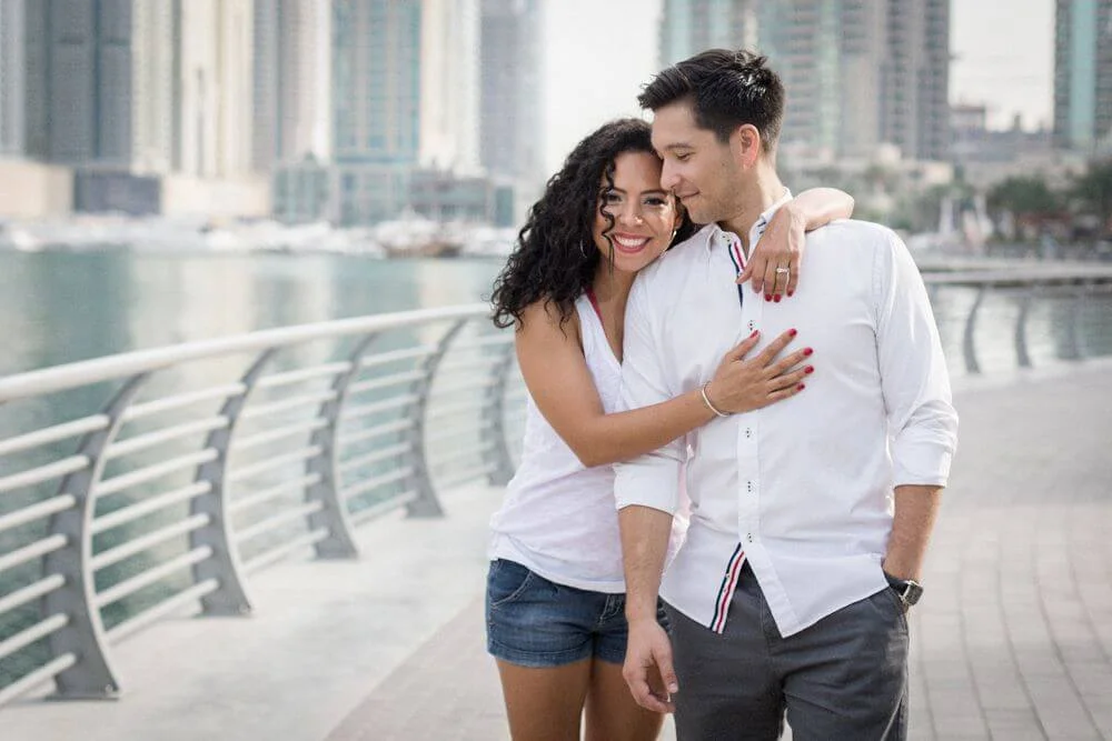 Engaged-couple-relaxed-photography.jpg