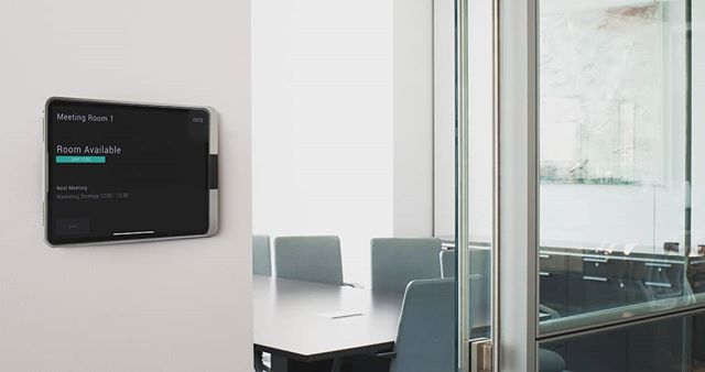 Meet the Viveroo One - The iPad dock of the future: minimal design, ease of use, high quality, and a new low price point
.
.
From the Boardroom to the Home Theater Room, we build #thebest iPad mount on the 🌍
.
.
.
Visit our website in our profile .
