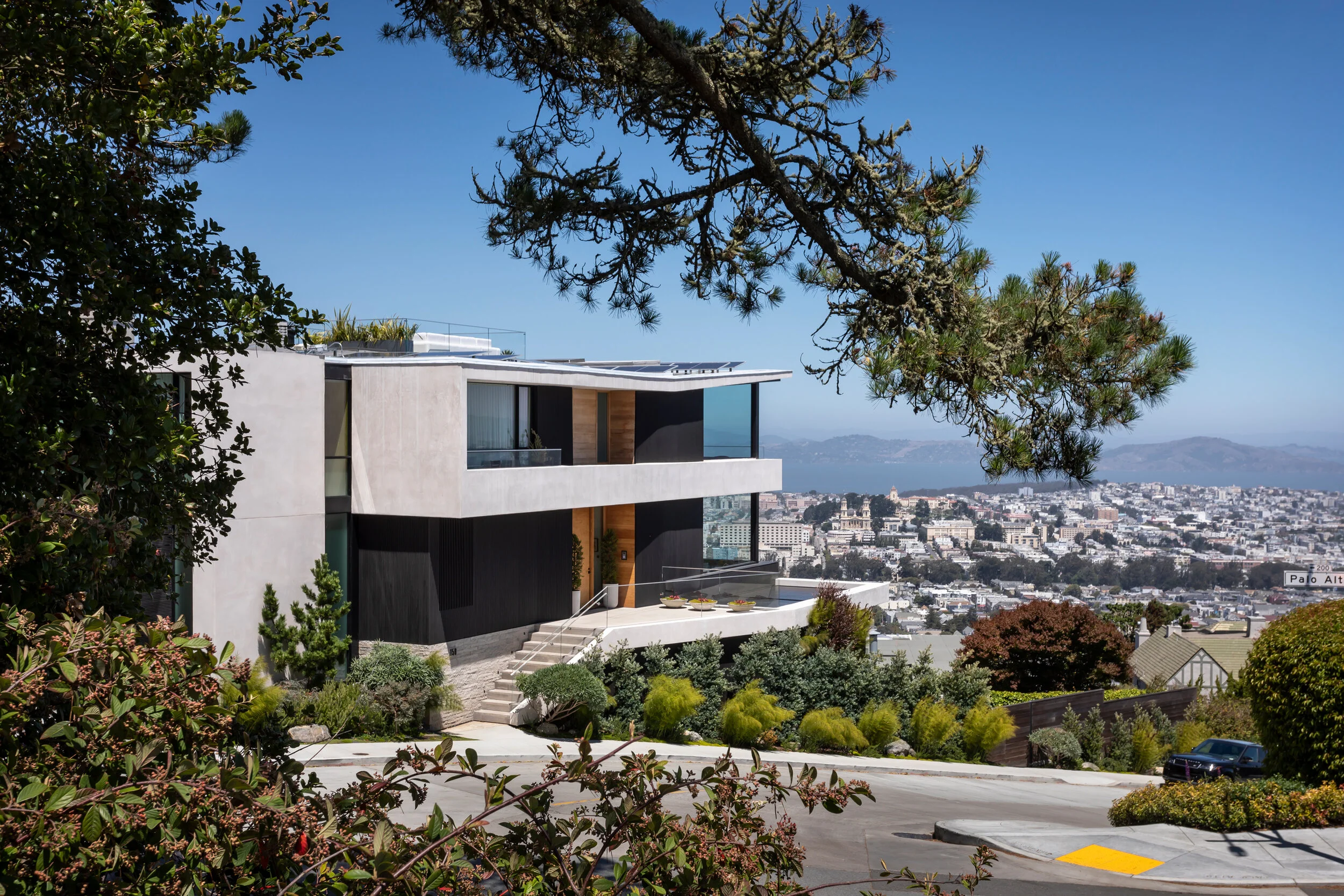 Exterior_4606.jpg