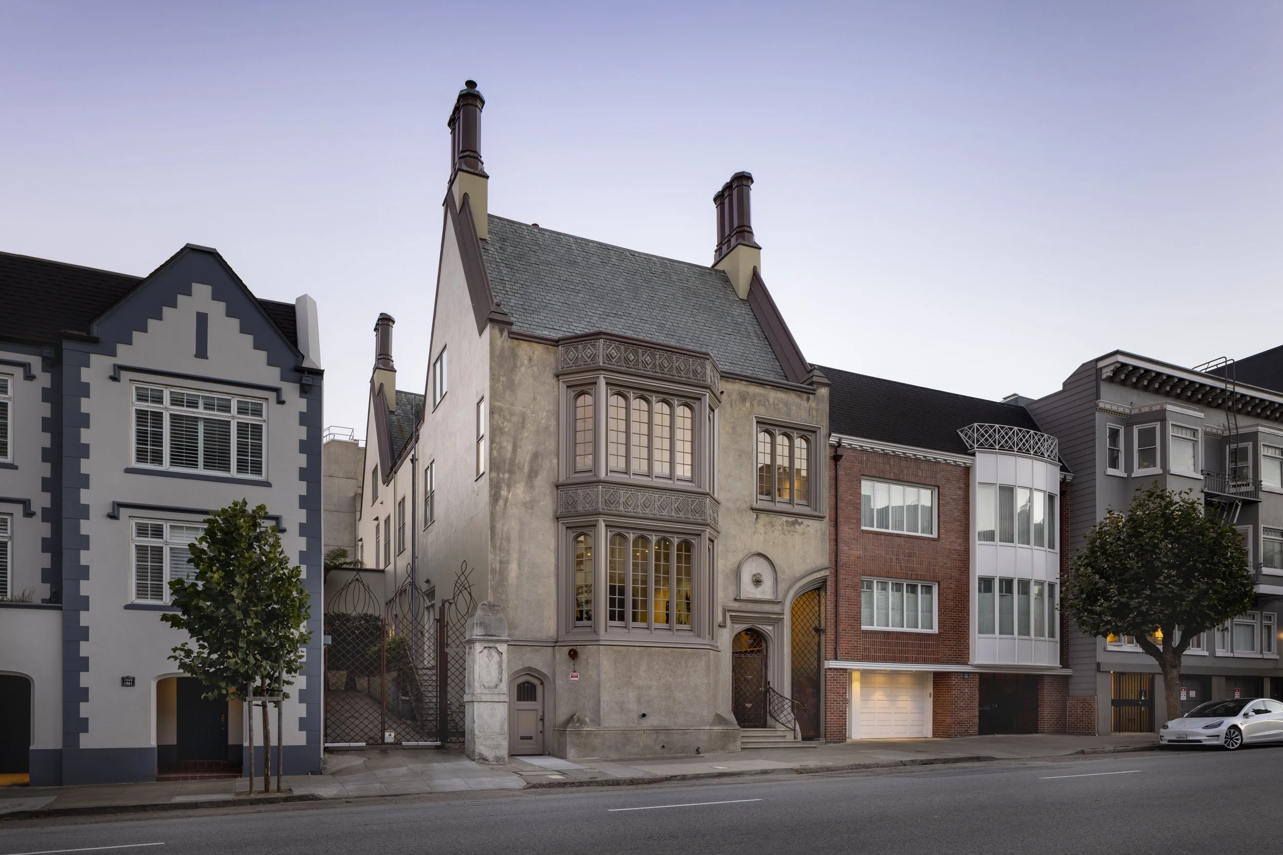 Facade_Eve_East_9255.jpg
