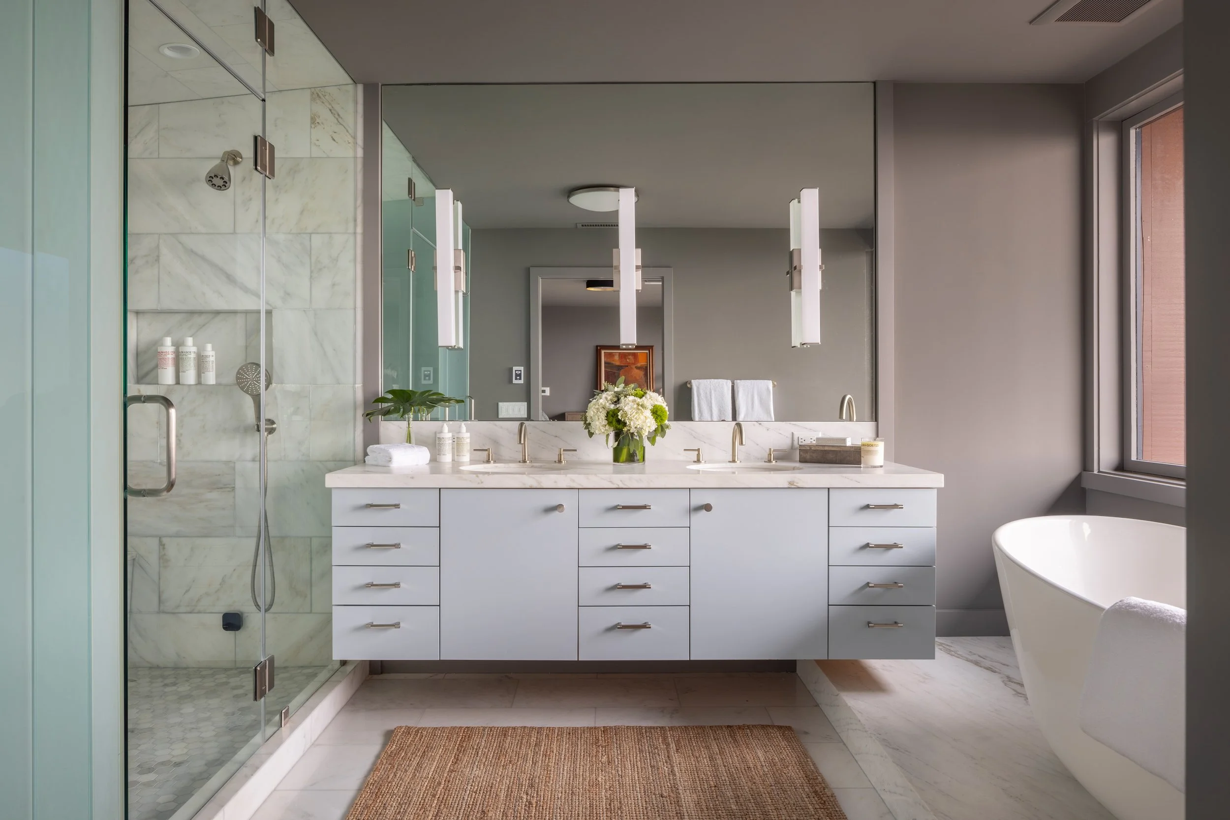 18_L2_Primary_Bath_Vanity_4724.jpg