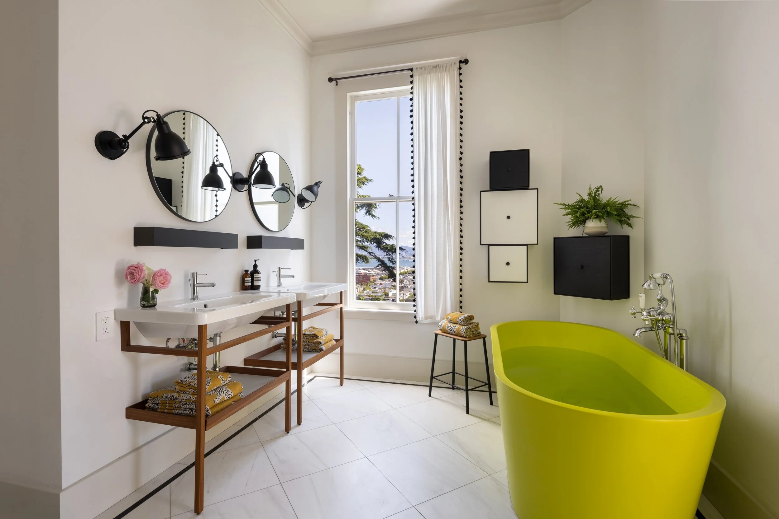16_L2_Guest_Bath_2937.jpg
