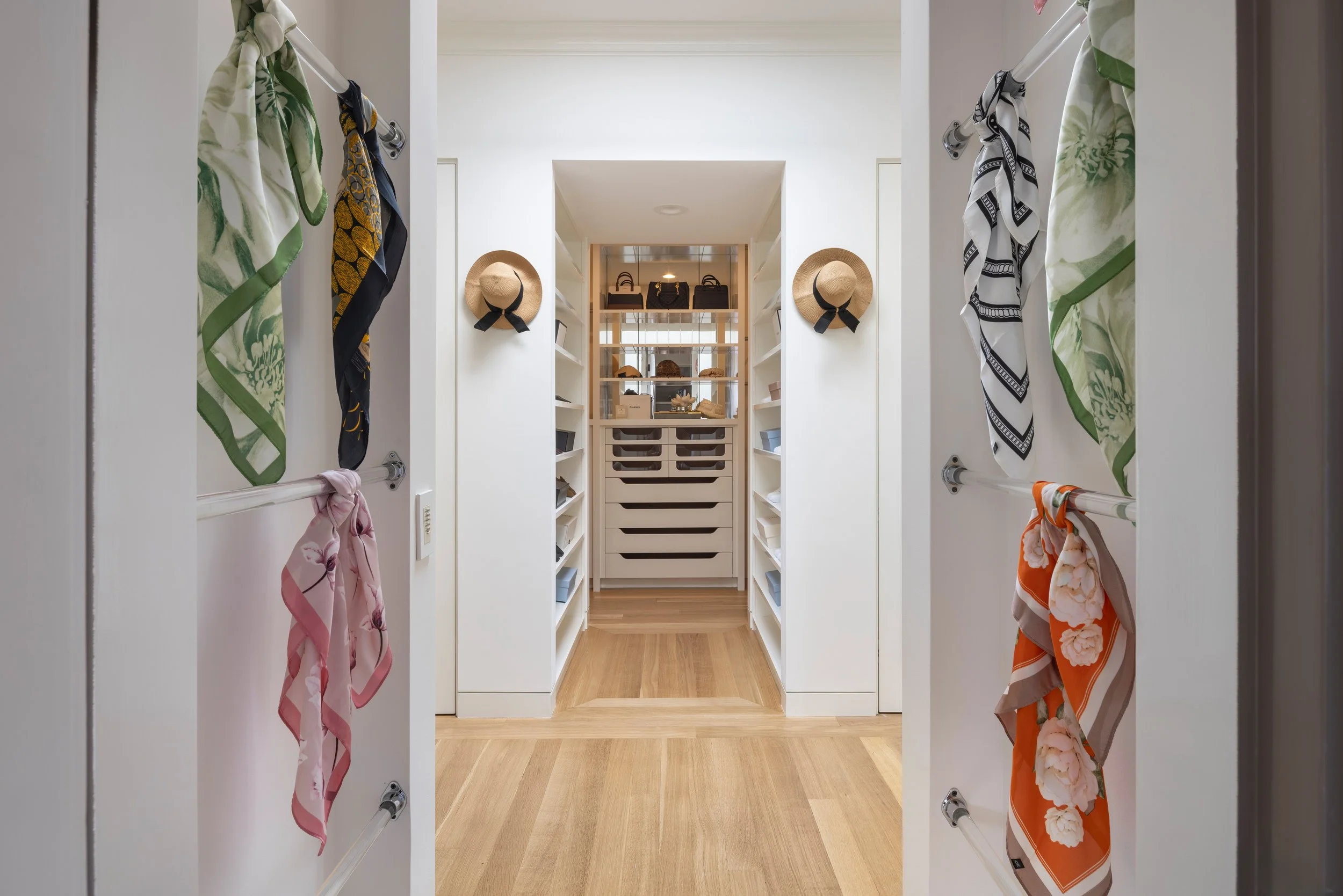 fr_15_L2_Primary_Closet_6834.jpg