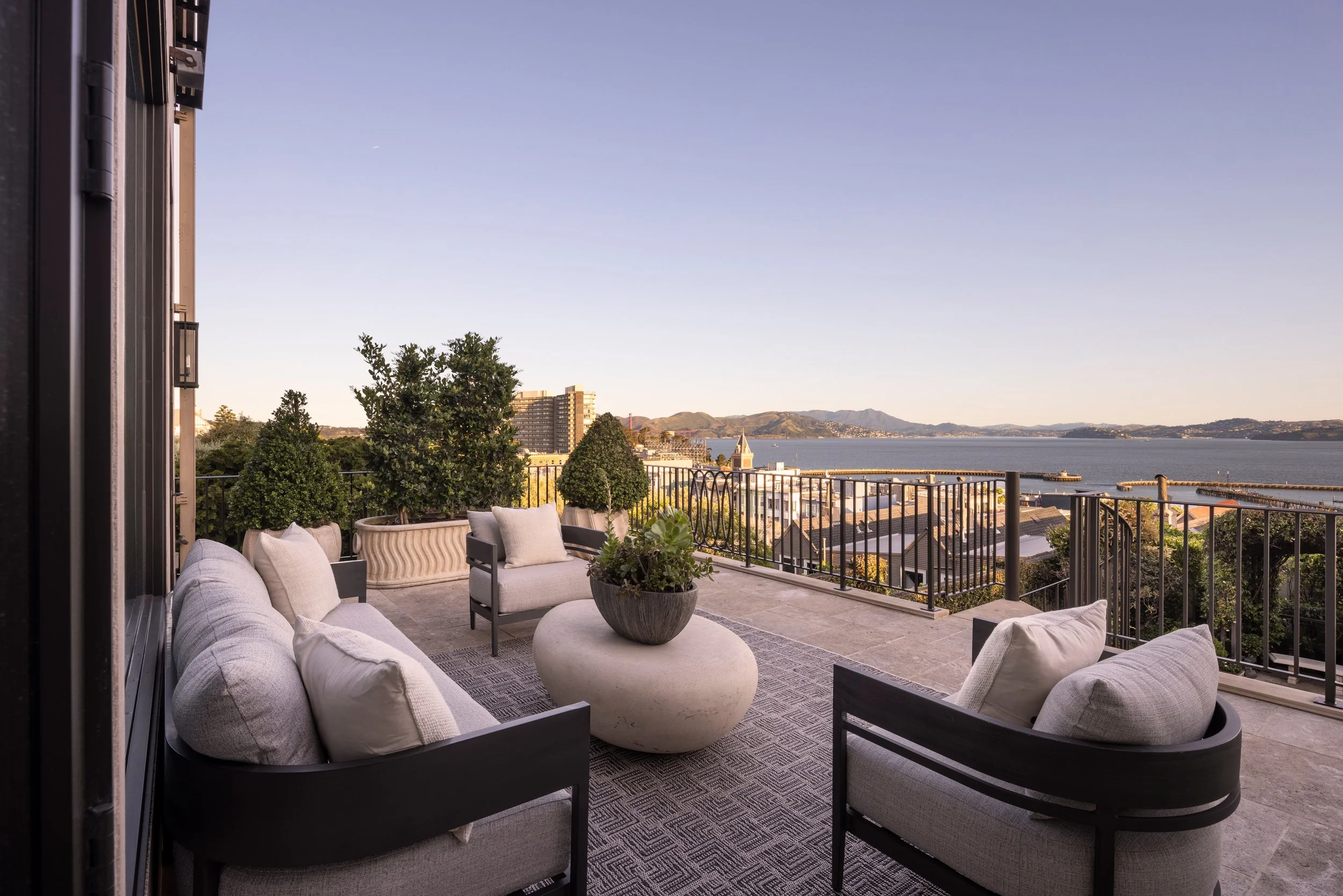 fr_28_LL1_Patio_5924.jpg