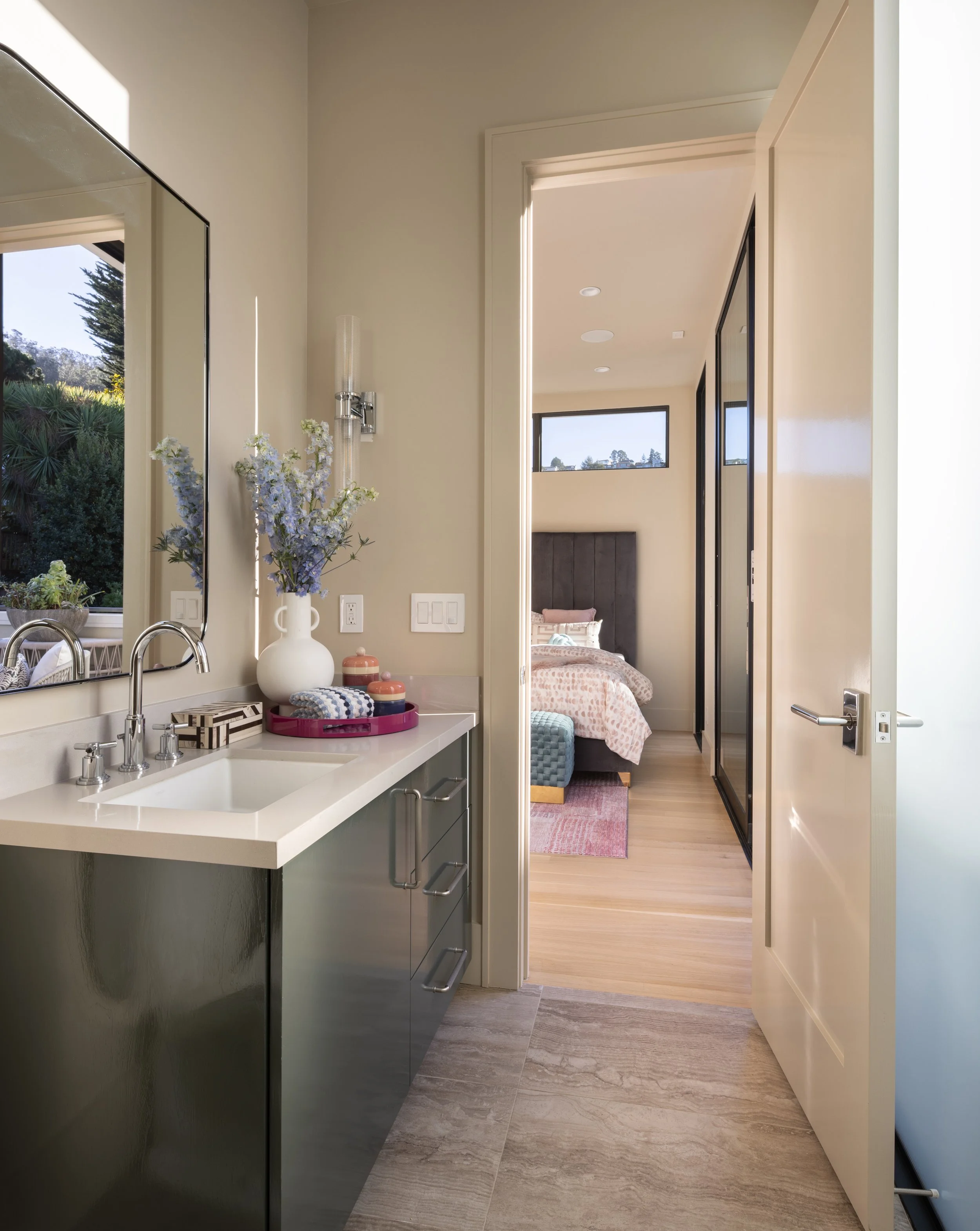 L2_Bed_Bath_2542.jpg