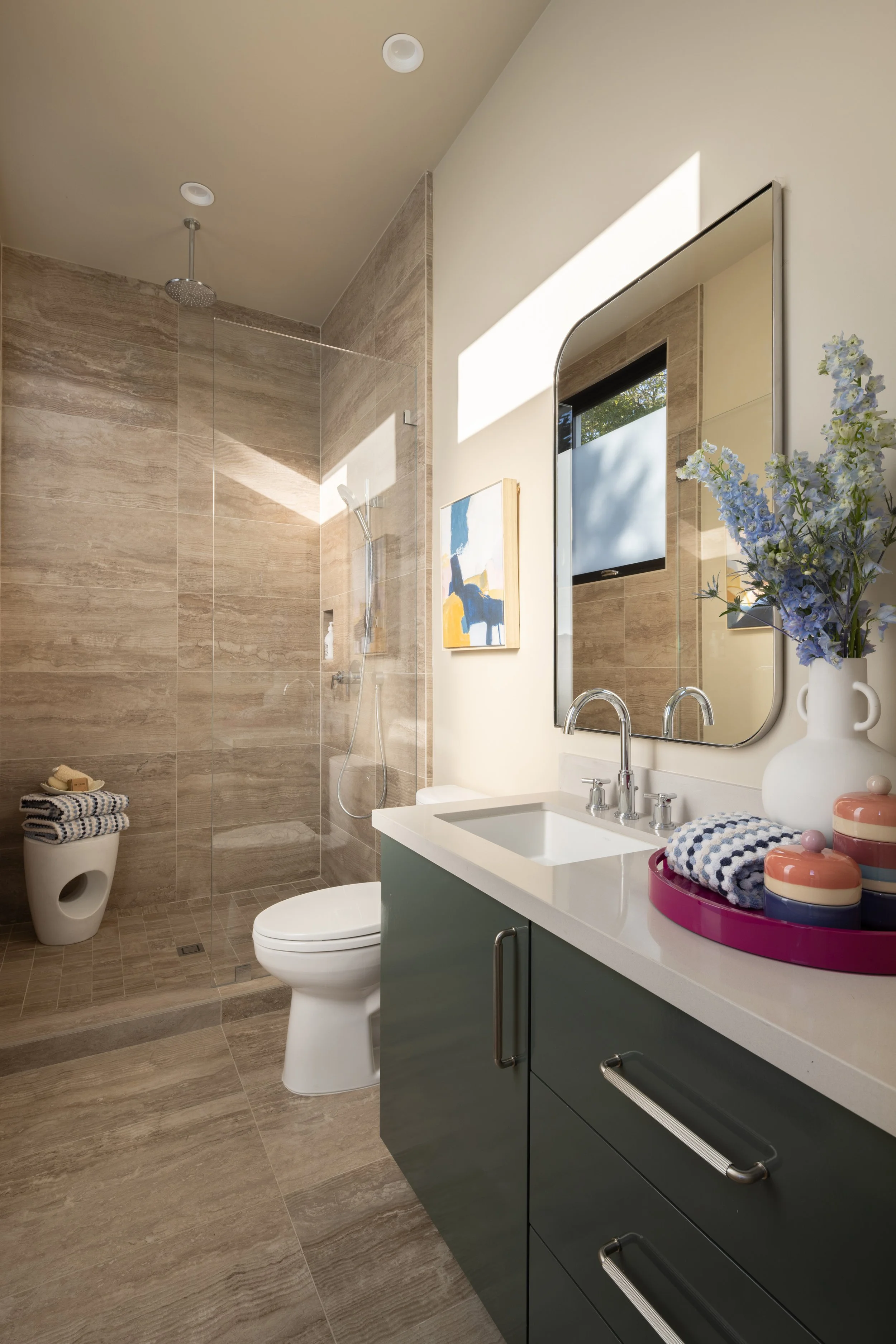 L2_Bed_Bath_2578.jpg