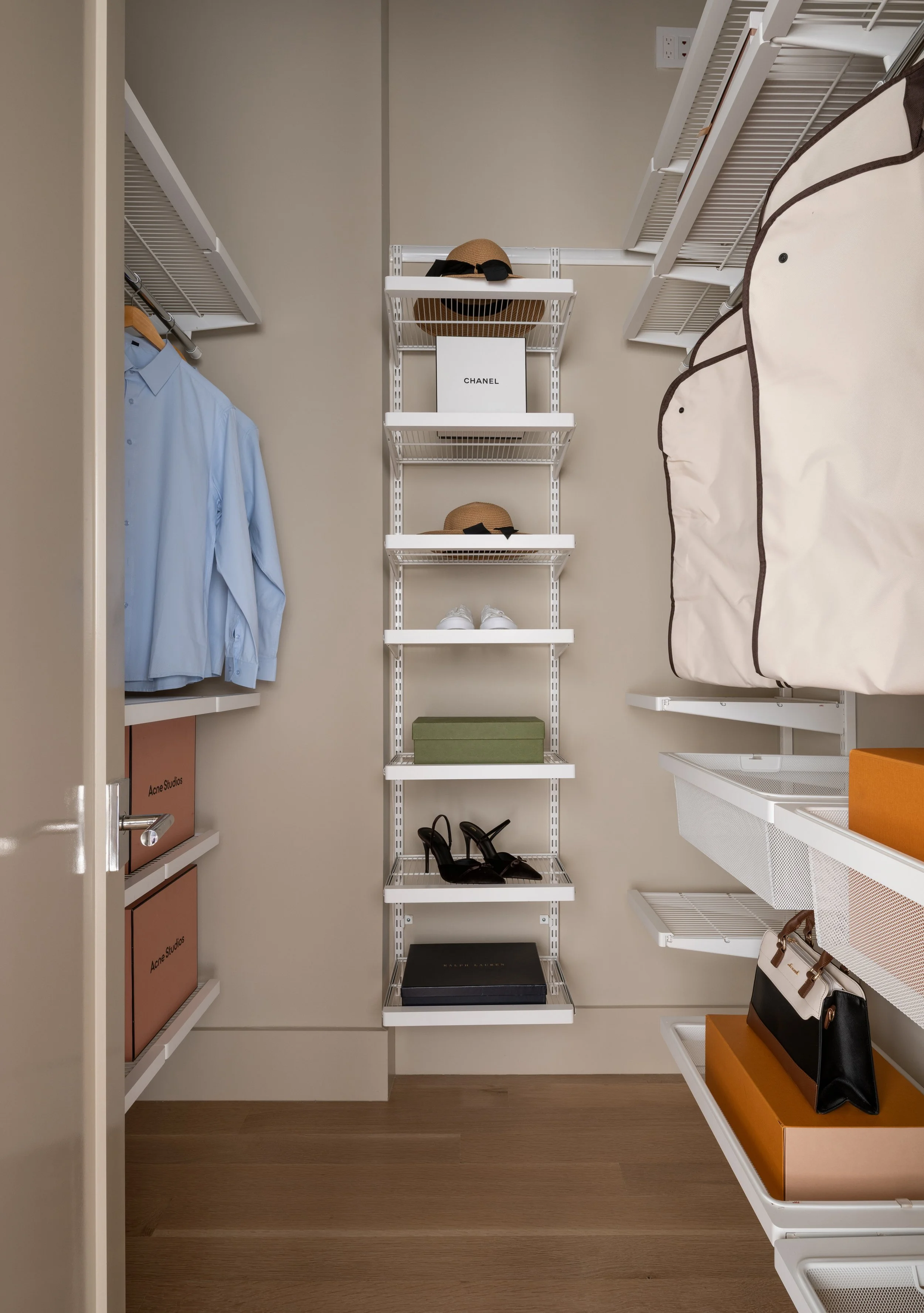 L2_Primary_Bed_Closet_3036.jpg