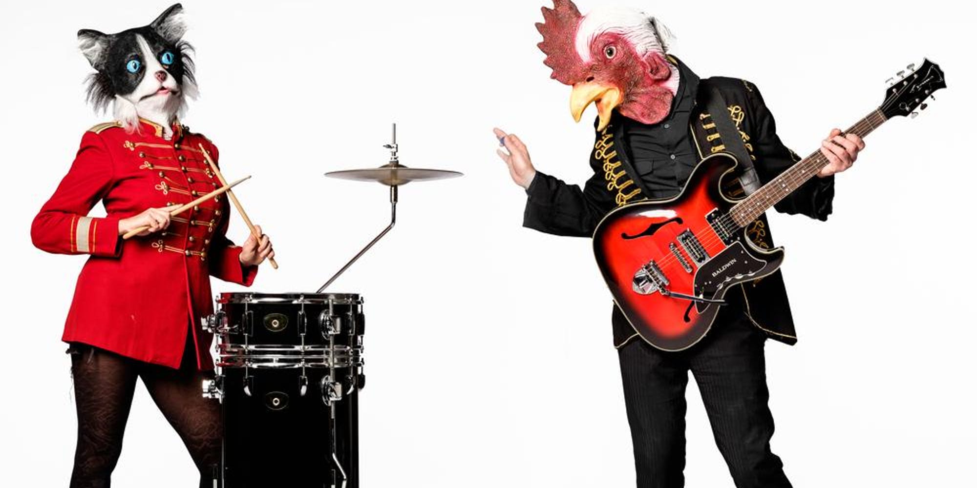 Kitty and the Rooster