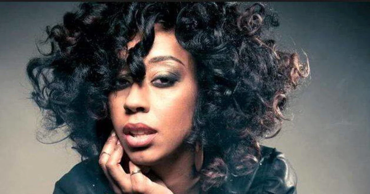 Krystle Dos Santos- 2 Shows (6 &amp; 9PM)