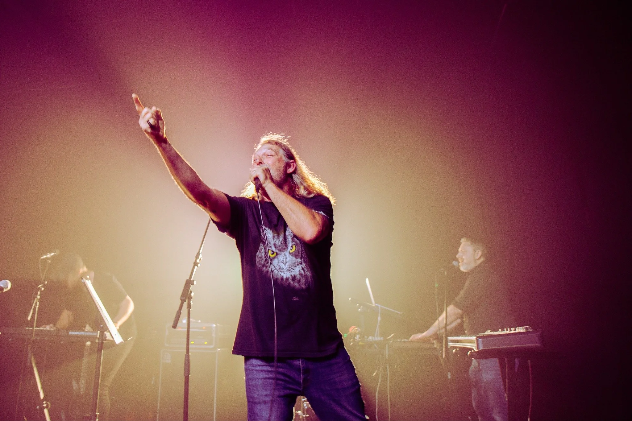 Summer Eyes w/Beach Moms