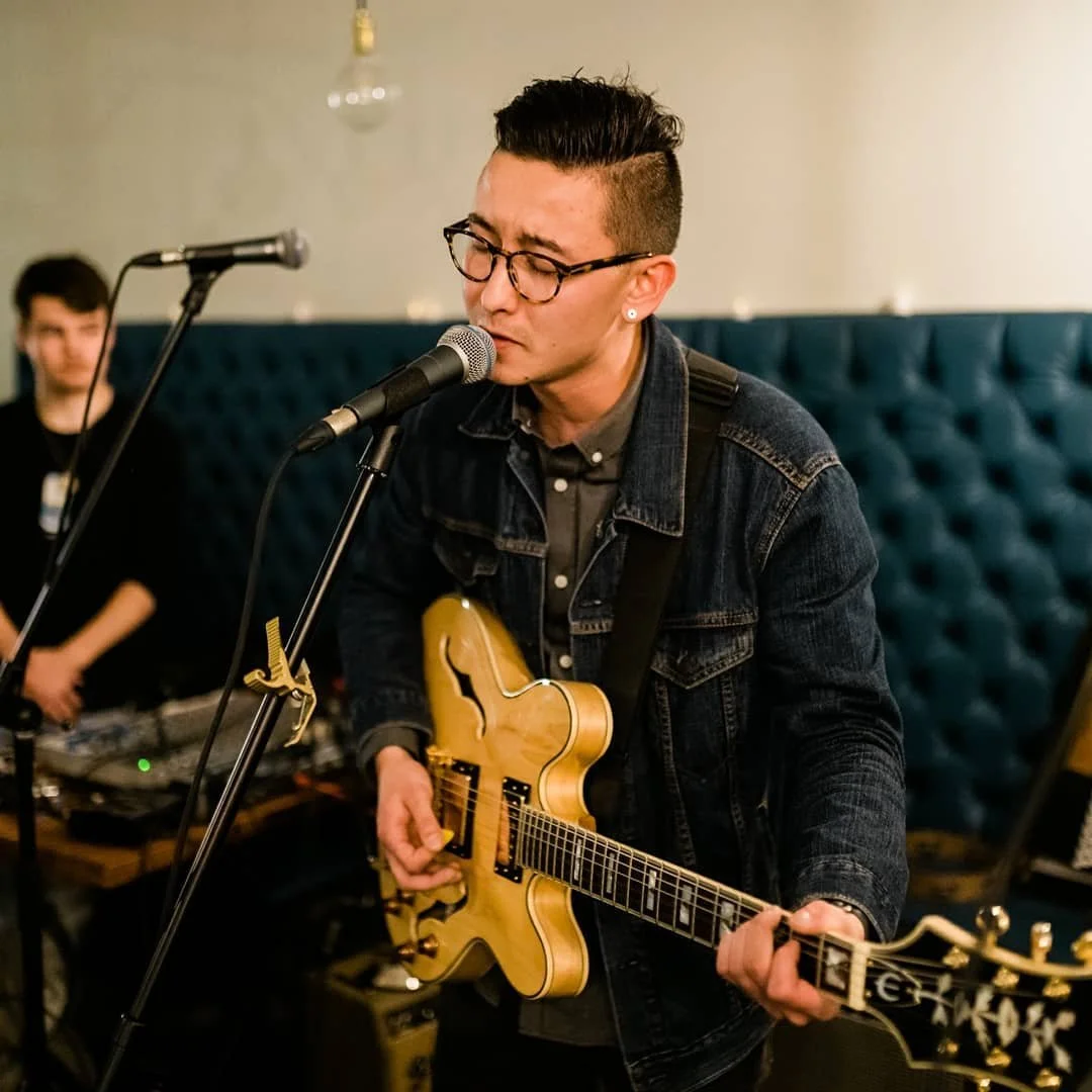 Acoustic Sunday with Mervis Blue vs. Ted Kim