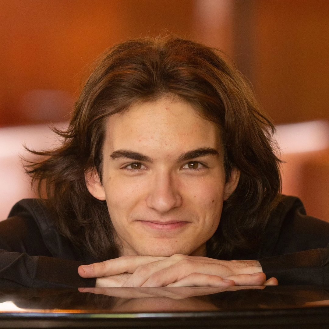 Rising Piano Stars