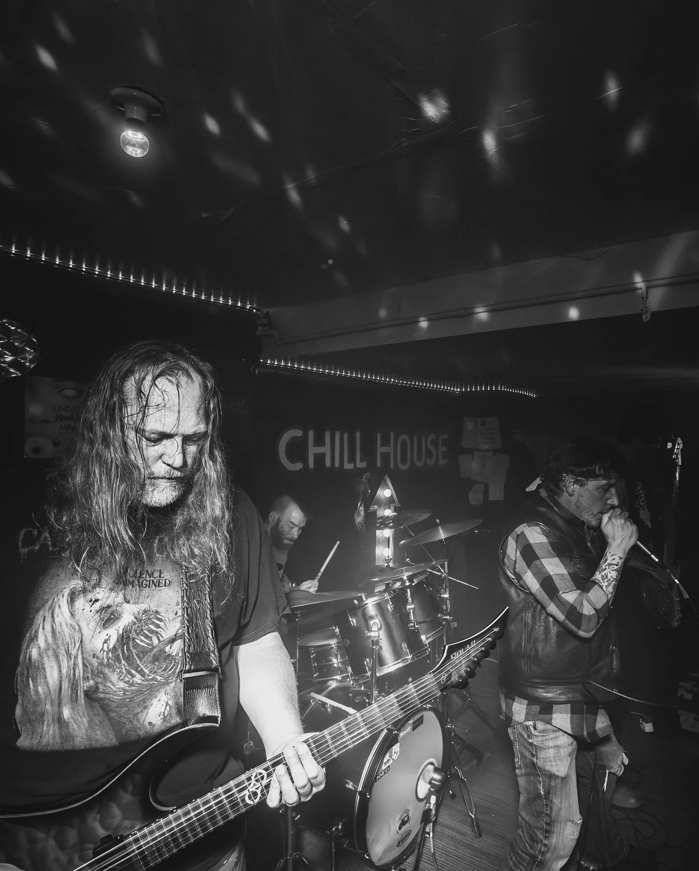 Caerrian w/Guests