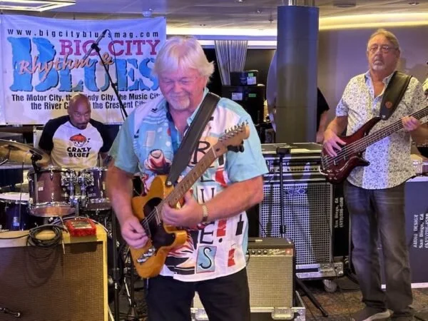 Don Jones w/Indigo