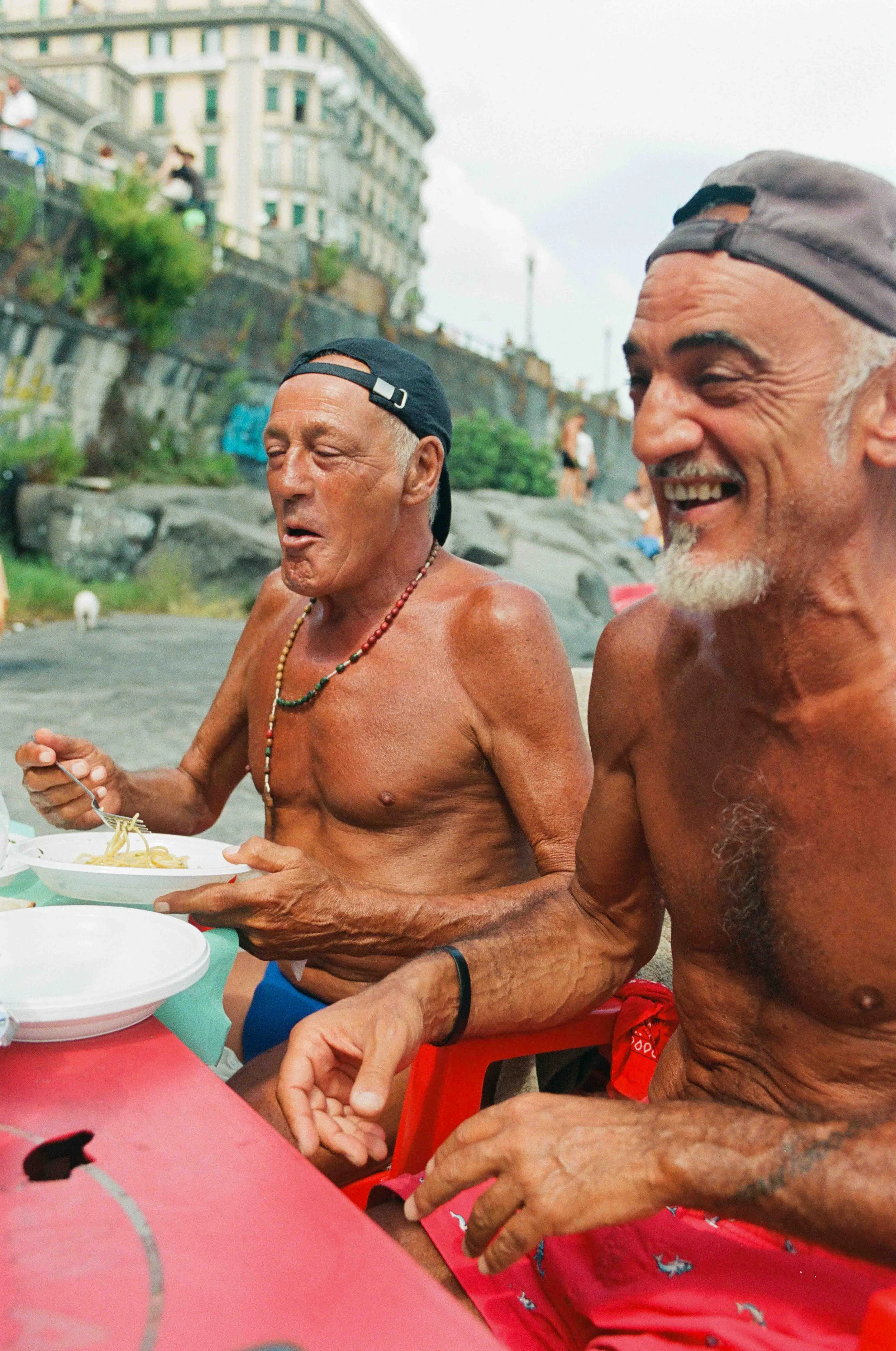 SusanBerry_BerryFace_NaplesItaly_Napoli_StreetPhotoshoot_FilmPhotographer-29.jpg
