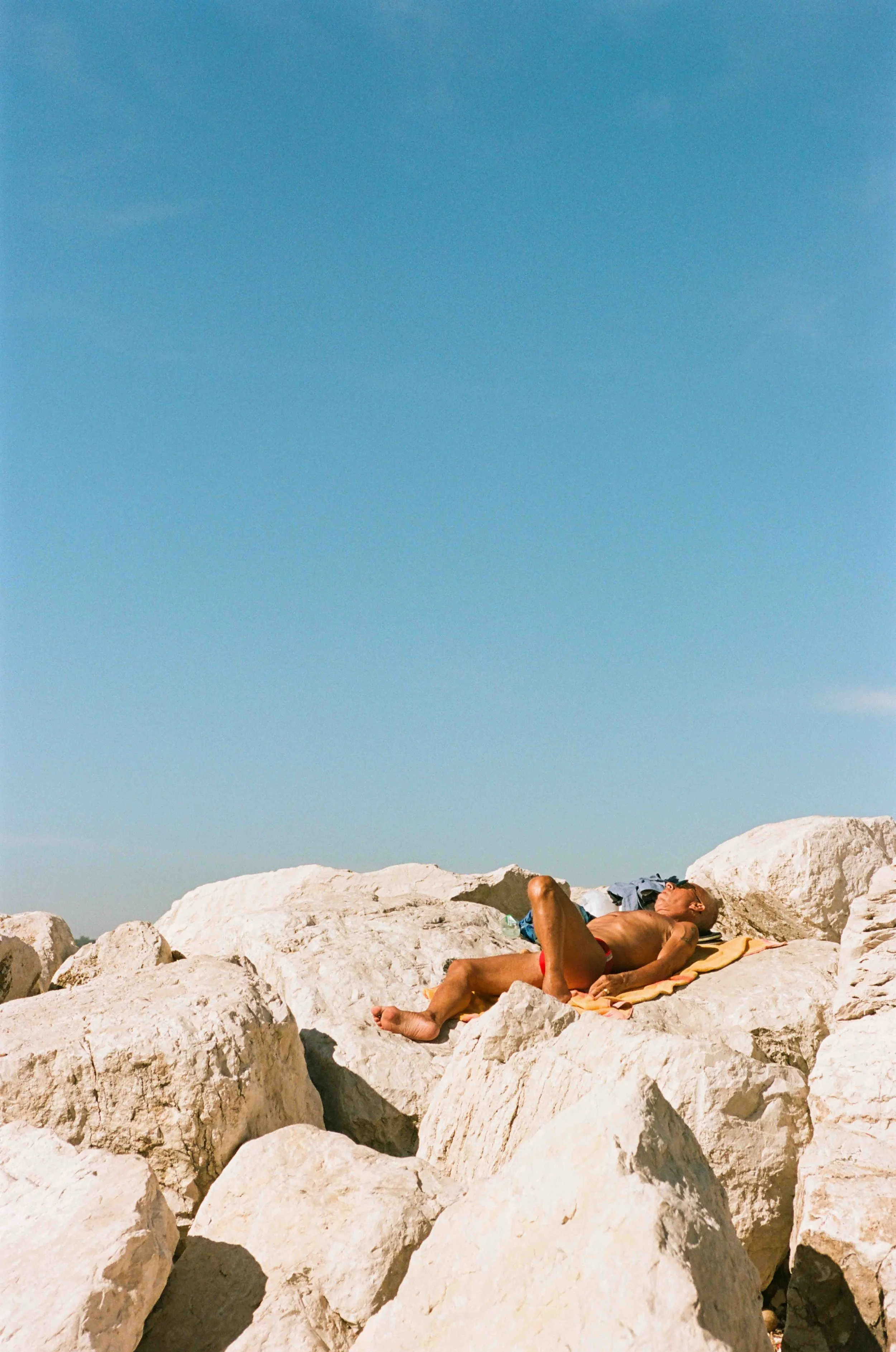 SusanBerry_BerryFace_NaplesItaly_Napoli_StreetPhotoshoot_FilmPhotographer-37.jpg