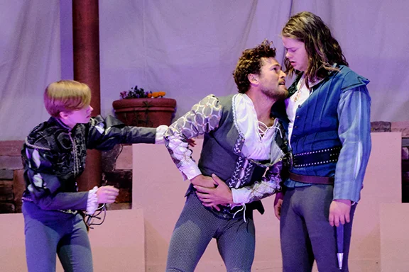 Romeo_Juliet_lynnroylance_2019_05_29__XE37328.jpg