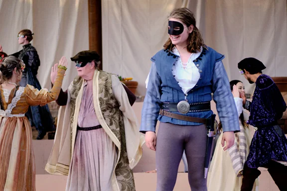 Romeo_Juliet_lynnroylance_2019_05_29__XE37023.jpg