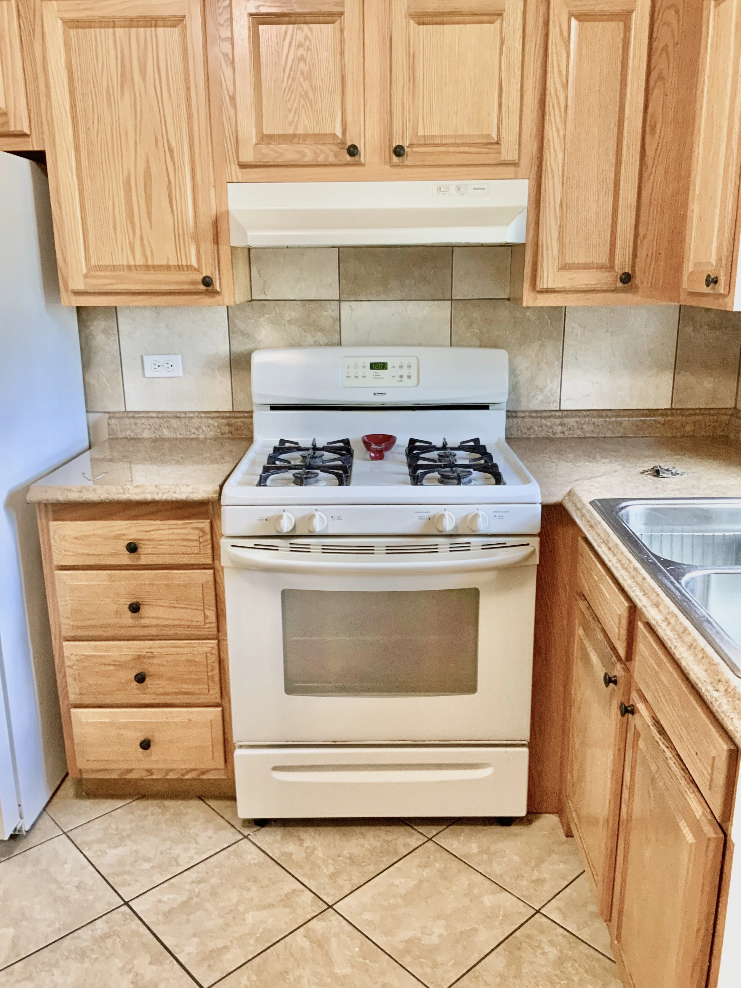 DCBB4712-0B84-40A0-AAE5-A1332930AA50