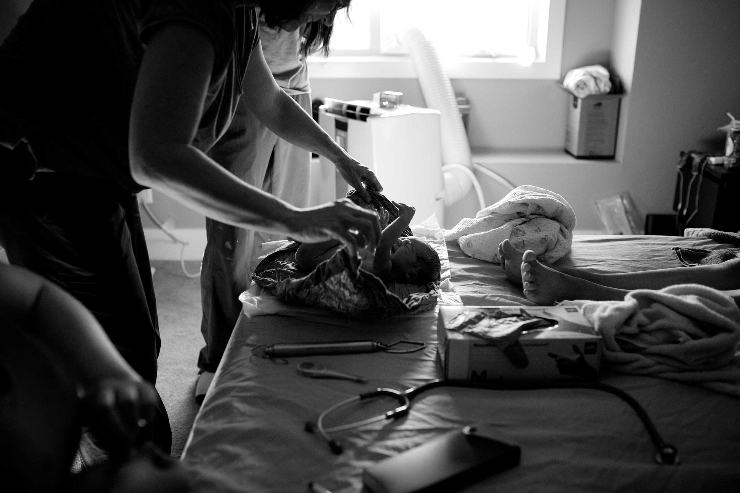 Bethany-Galster-Birth-Photographer_HomeBirth.jpg