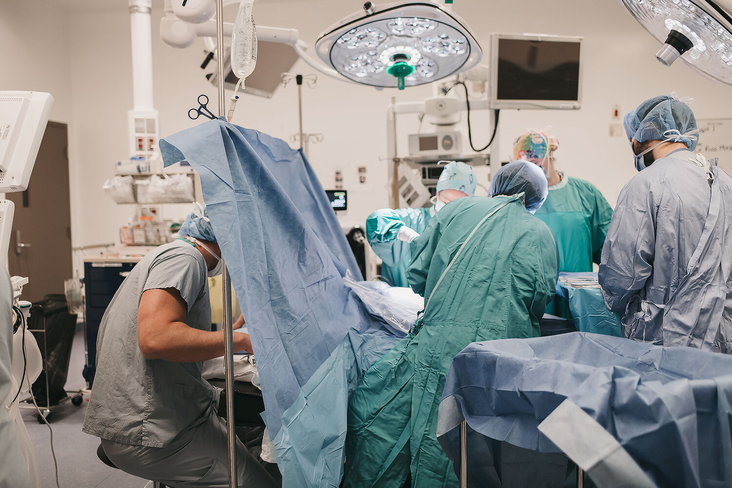 Calgary-Birth-Photographer-C-Section3.jpg