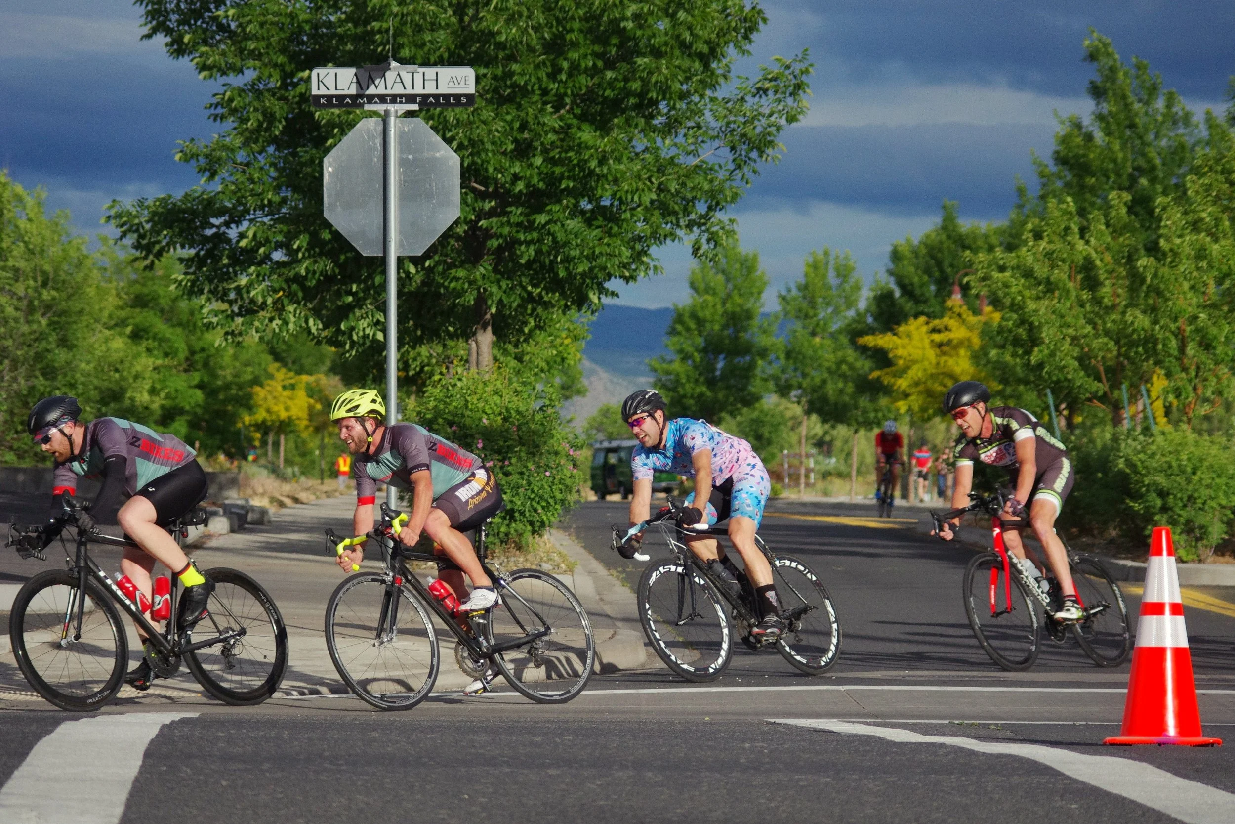 Velo Cascadia Road Cycling Race Series
