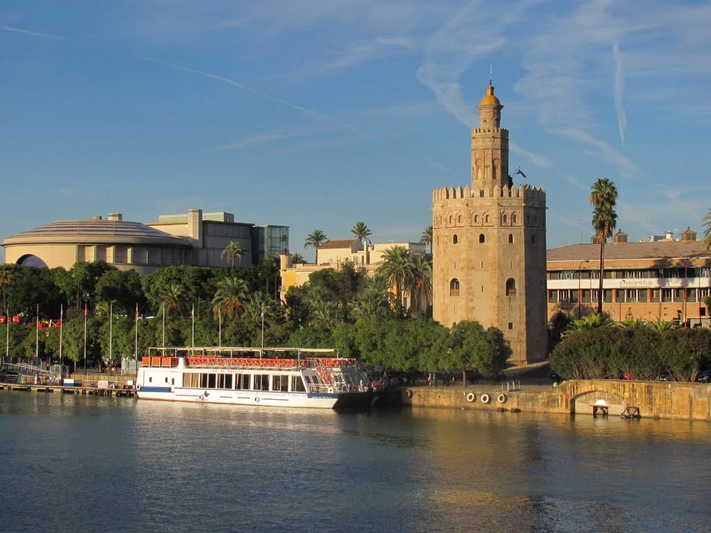 Torre_del_Oro2_Seville.jpg