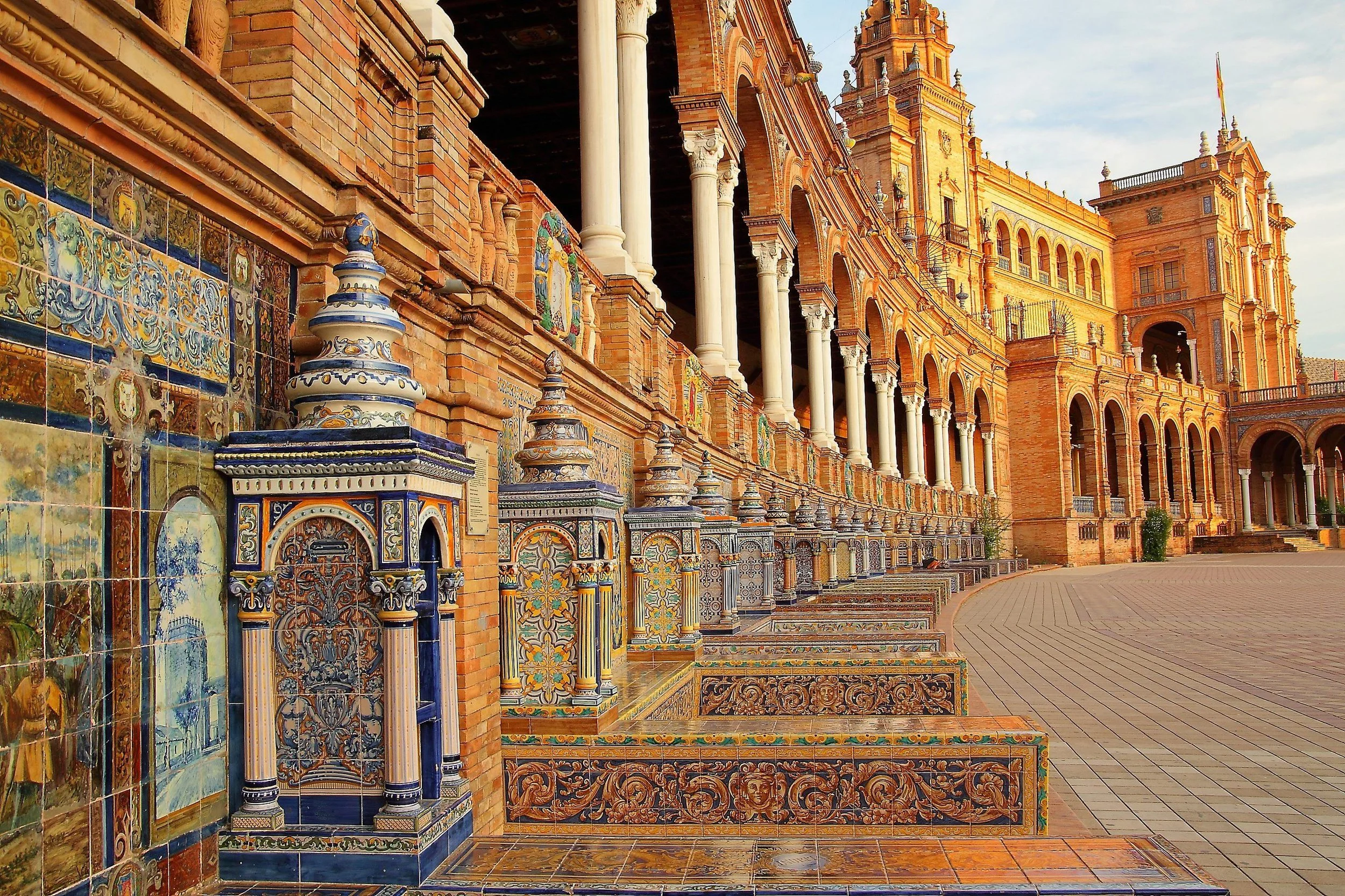 Plaza_Seville.jpg