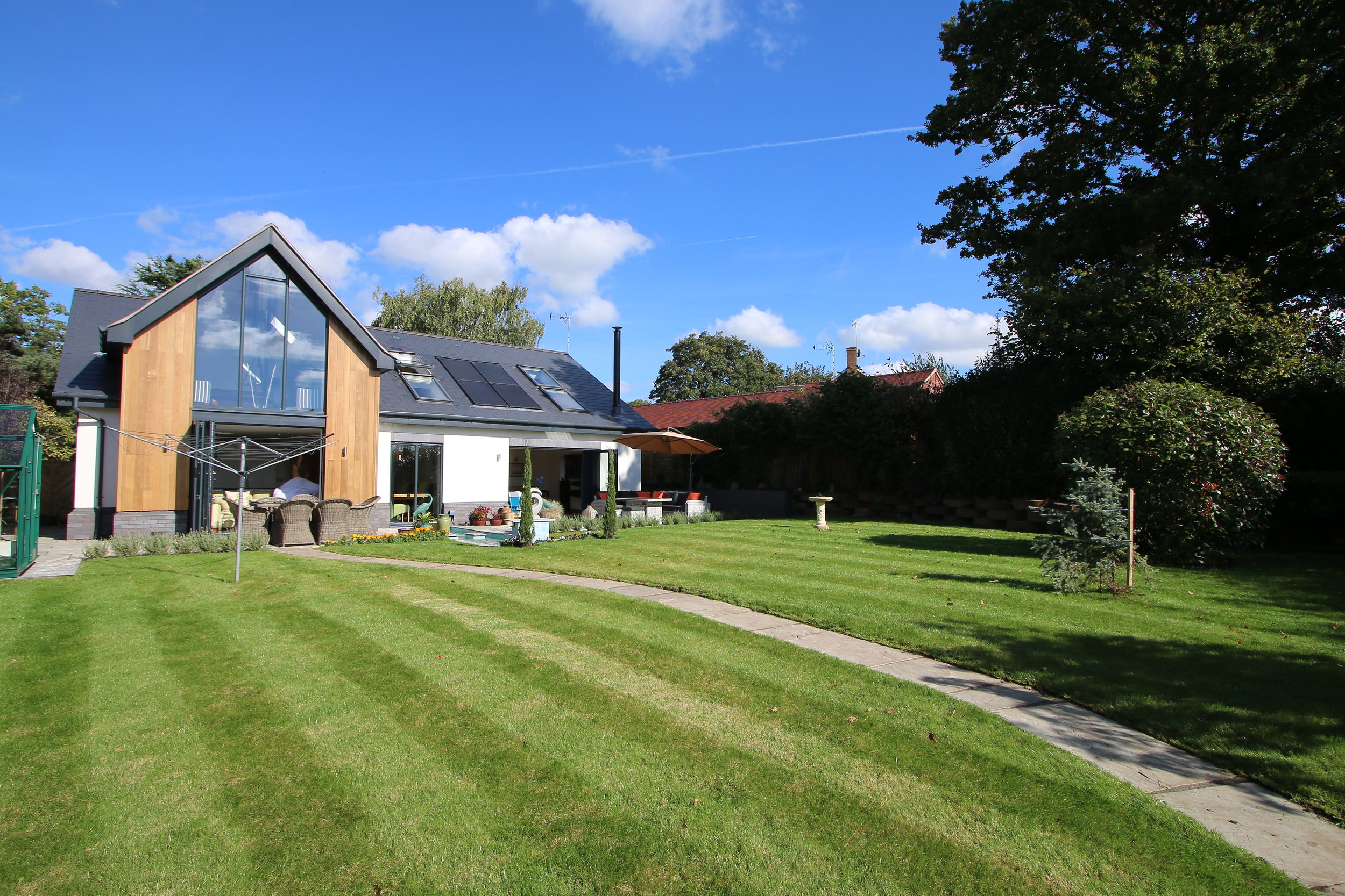 GARDEN 1.JPG