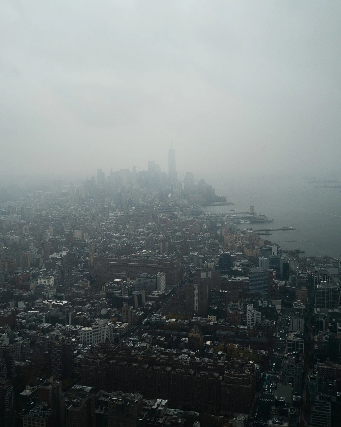 COVID NYC was a different vibe.

I can&rsquo;t wait to show you where i will be in a few days 🙂🤞 and it&rsquo;s not NYC. 

[1-5] what&rsquo;s your favorite photo?