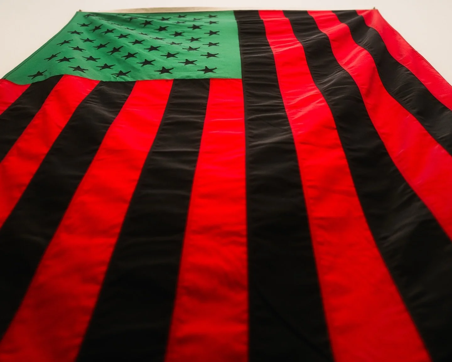 The Broad Museum, LA.

I have a thing for museums, I love to stroll and pretend to know what's going on, striking a pose in front of each artpiece. Get into deep thought mode, hands clasped behind my back, and nod knowingly. 

[1-9] what&rsquo;s your