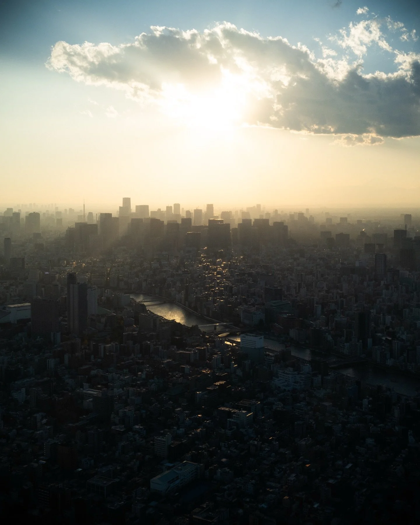 [1-10] what&rsquo;s your favorite?

I still think about this Sunset in Tokyo. 

Concrete jungle, endless views. Def unlocked a core memory for life ✨