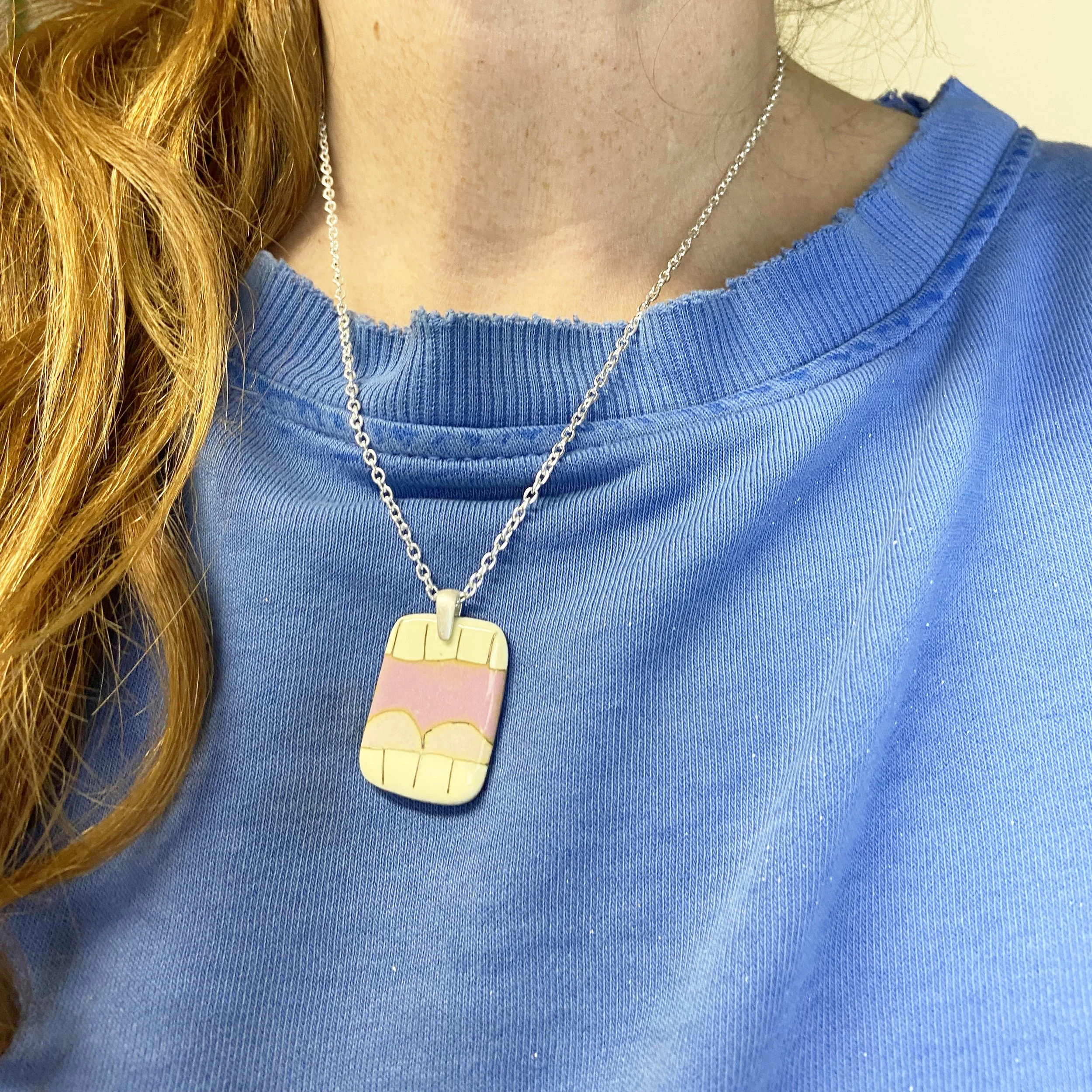 mouth pendant.jpg