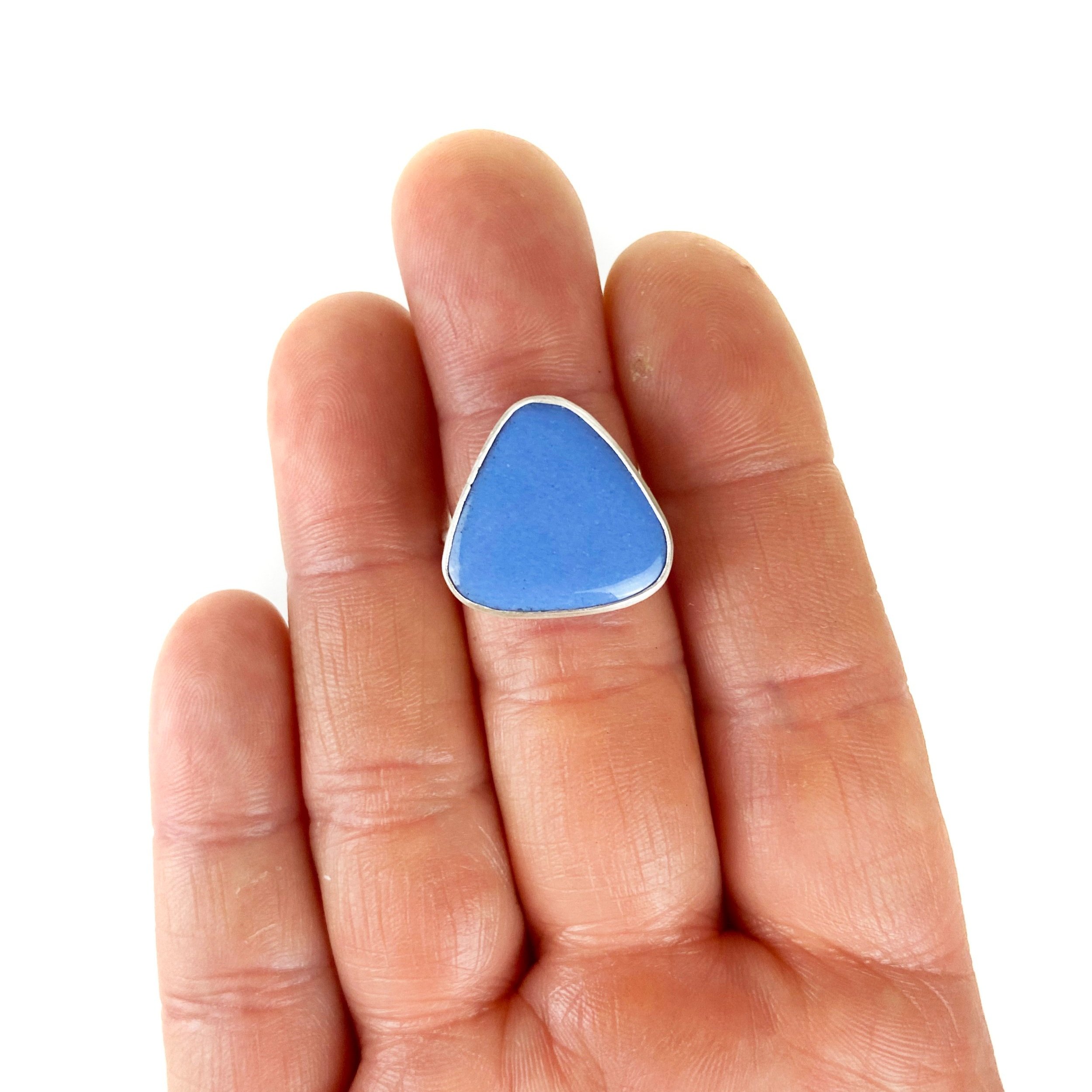Daphne+Triangle+Ring+hand.jpg
