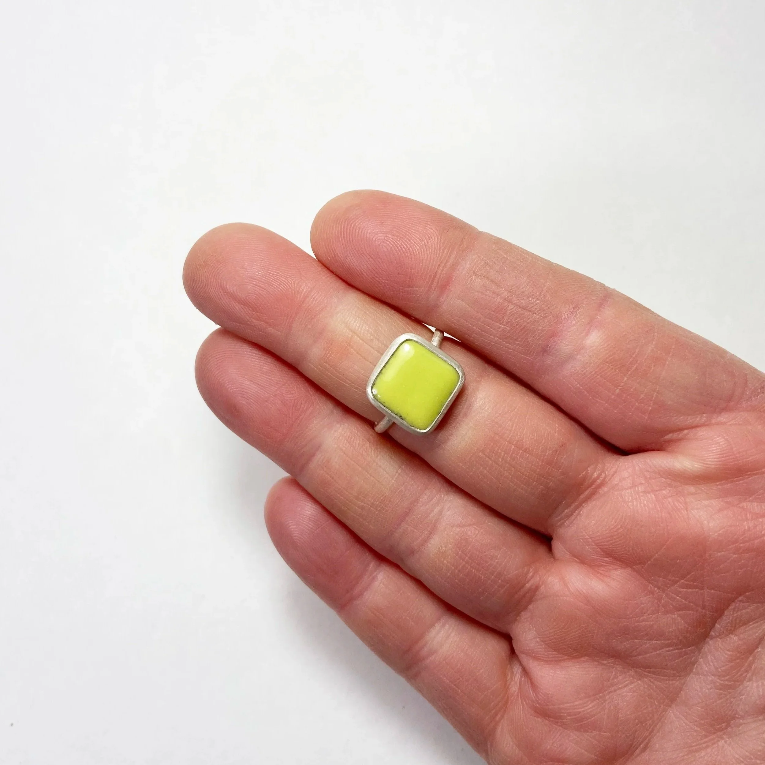 Sm+Square+Lime+Ring+hand.jpg