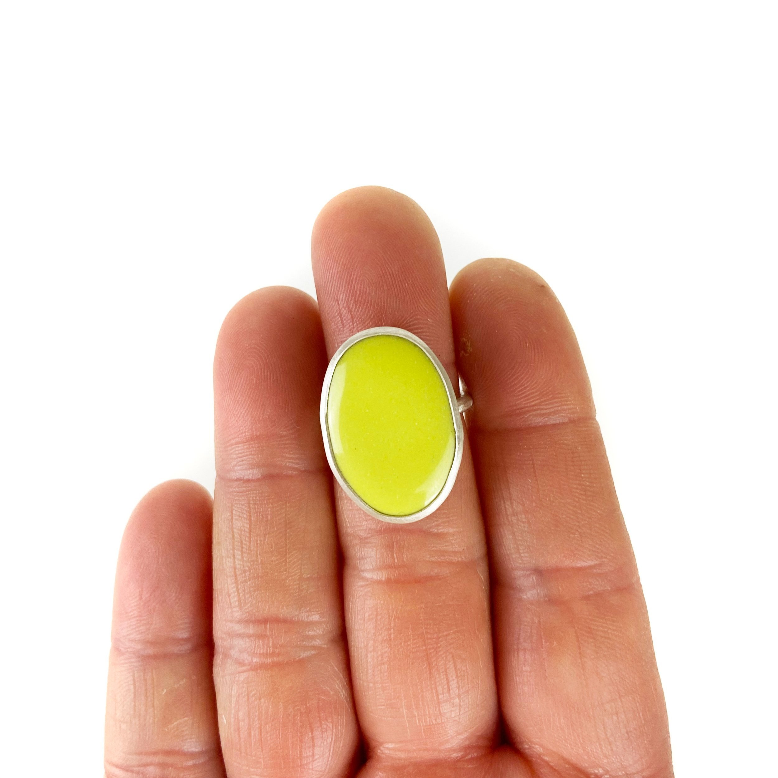 Melon+Oval+Ring+hand.jpg