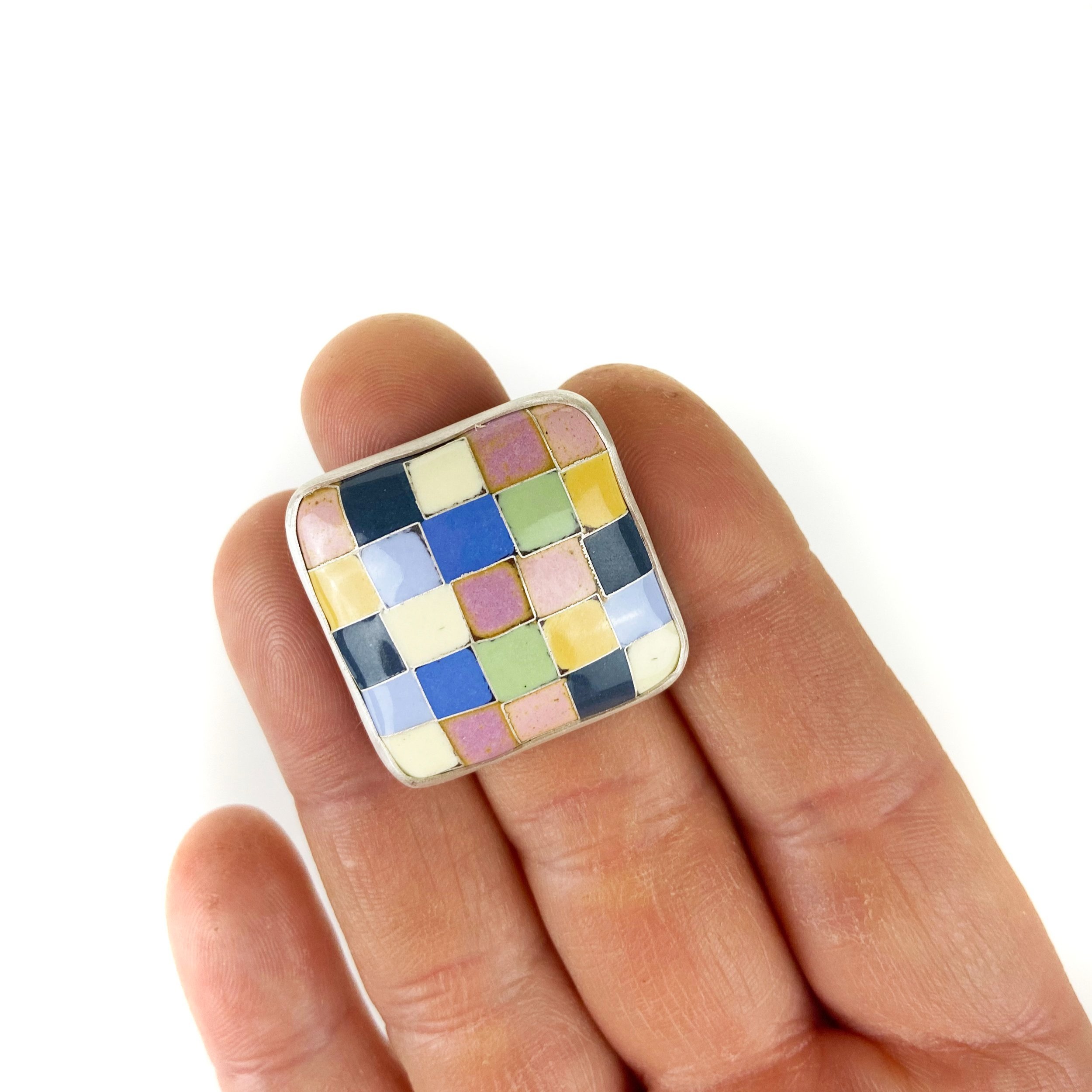 Checks+Ring+hand.jpg