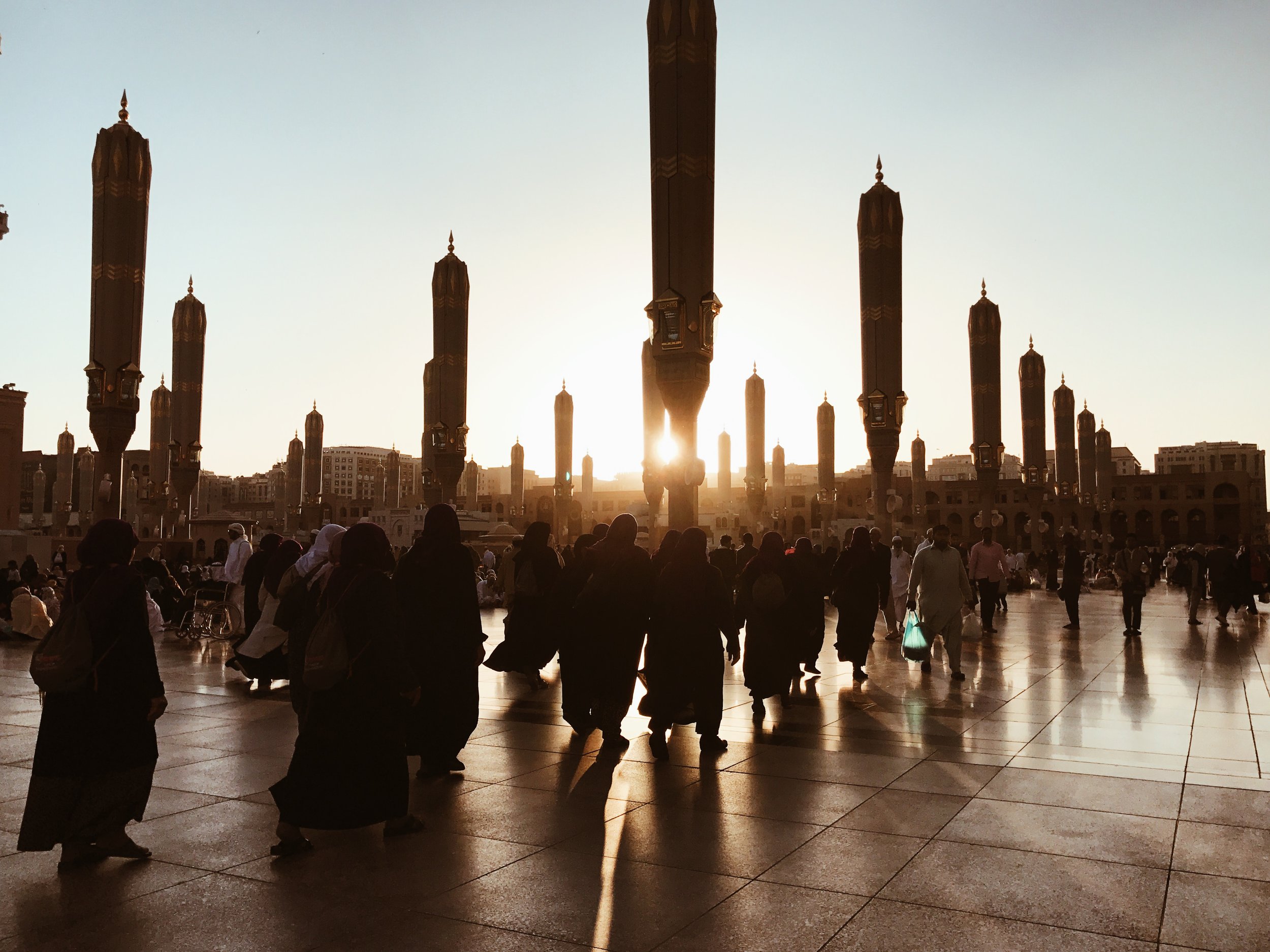  Women rush to secure a spot to pray inside the mosque.  Because there is ample prayer space outside, Masjid Nabawi can accommodate 600,000 people and up to 1 million during the Hajj period. Many, however, prefer to worship inside, safe from the heat