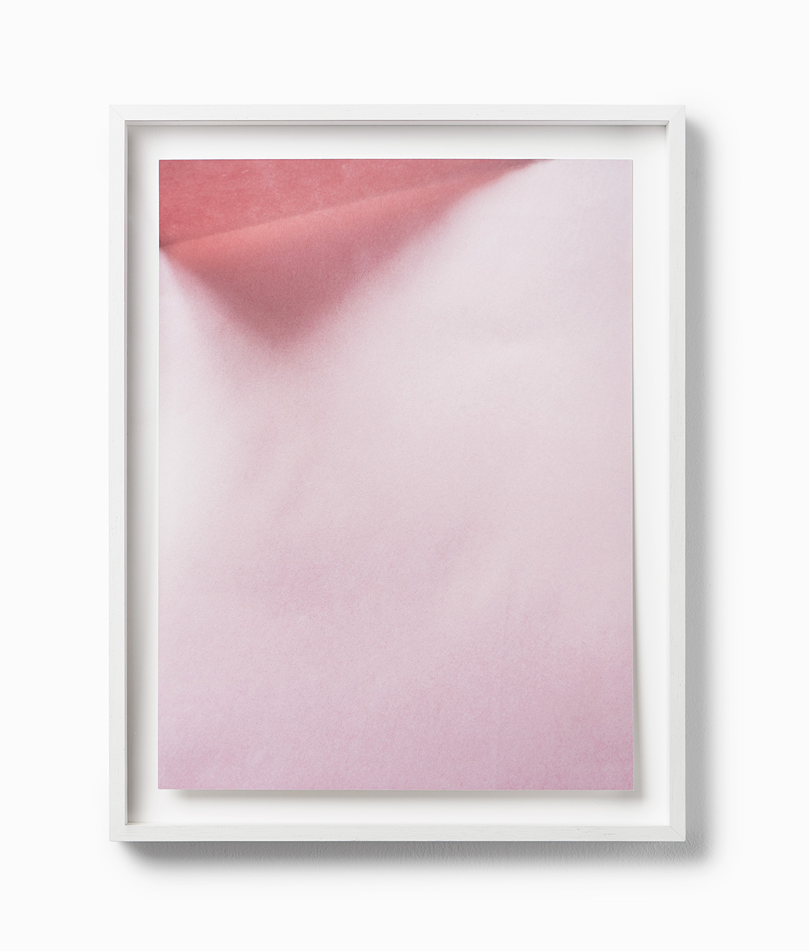 ak RAUM Edition Johanna von Monkiewitsch untitled (29.01.2017 / 14:11) 2017 Pigmentdruck auf Hahnemühle, gefalzt und hinter entspiegeltem Glas gerahmt 40 x 30 cm o.R. / 46 x 36 cm m.R Edition 11 +1 A.P. verfügbar / Preis auf Anfrage