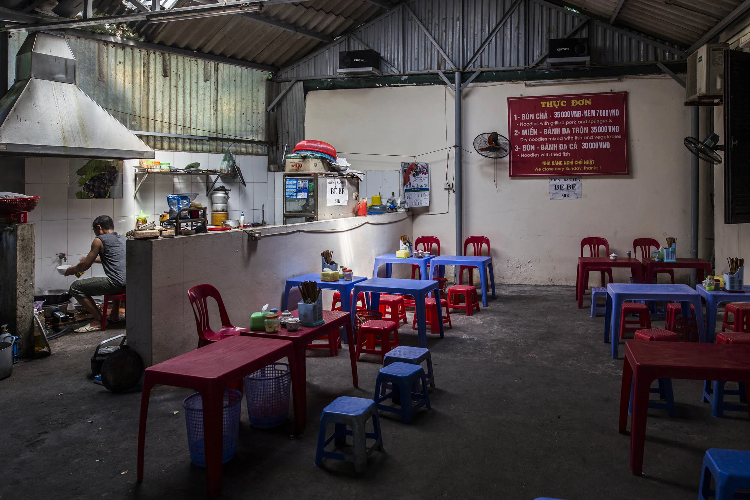 VolaVisuals Bun Cha Shop - 016.jpg